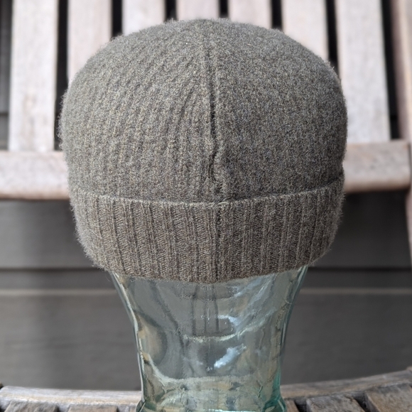 NWOT Cirque Mountain Sage Green Cashmere Wool Knit Beanie Toque Hat Colorado - Picture 4 of 7